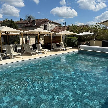 Chambre D'Hotes Naturiste Le Jardin Des Hirondelles Blanzaguet-Saint-Cybard 외부 사진