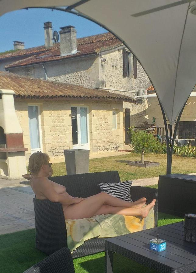 Chambre D'Hotes Naturiste Le Jardin Des Hirondelles Blanzaguet-Saint-Cybard 외부 사진