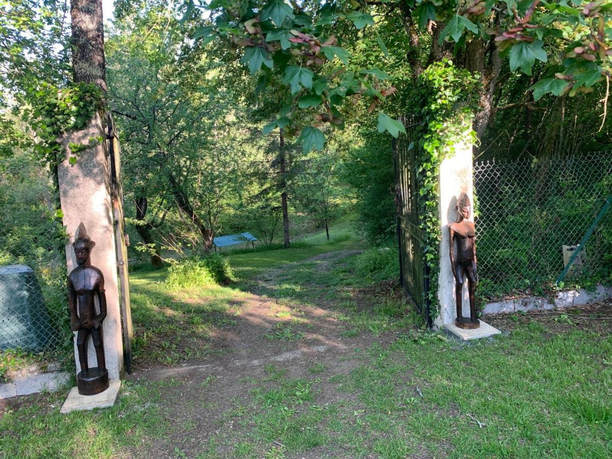 Chambre D'Hotes Naturiste Le Jardin Des Hirondelles Blanzaguet-Saint-Cybard 외부 사진