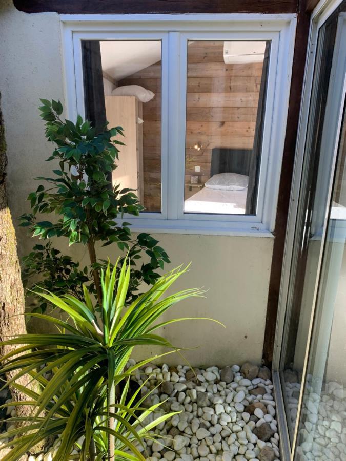 Chambre D'Hotes Naturiste Le Jardin Des Hirondelles Blanzaguet-Saint-Cybard 외부 사진
