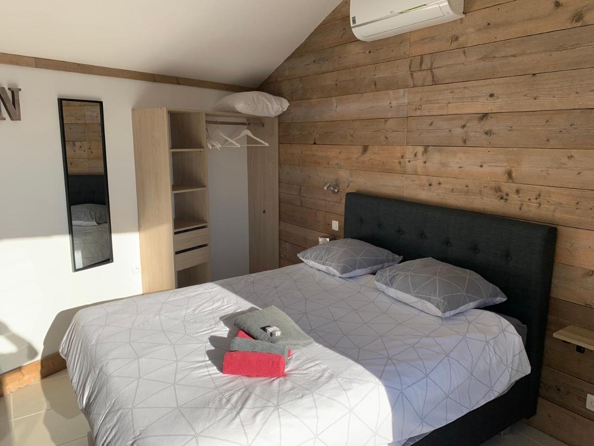 Chambre D'Hotes Naturiste Le Jardin Des Hirondelles Blanzaguet-Saint-Cybard 외부 사진