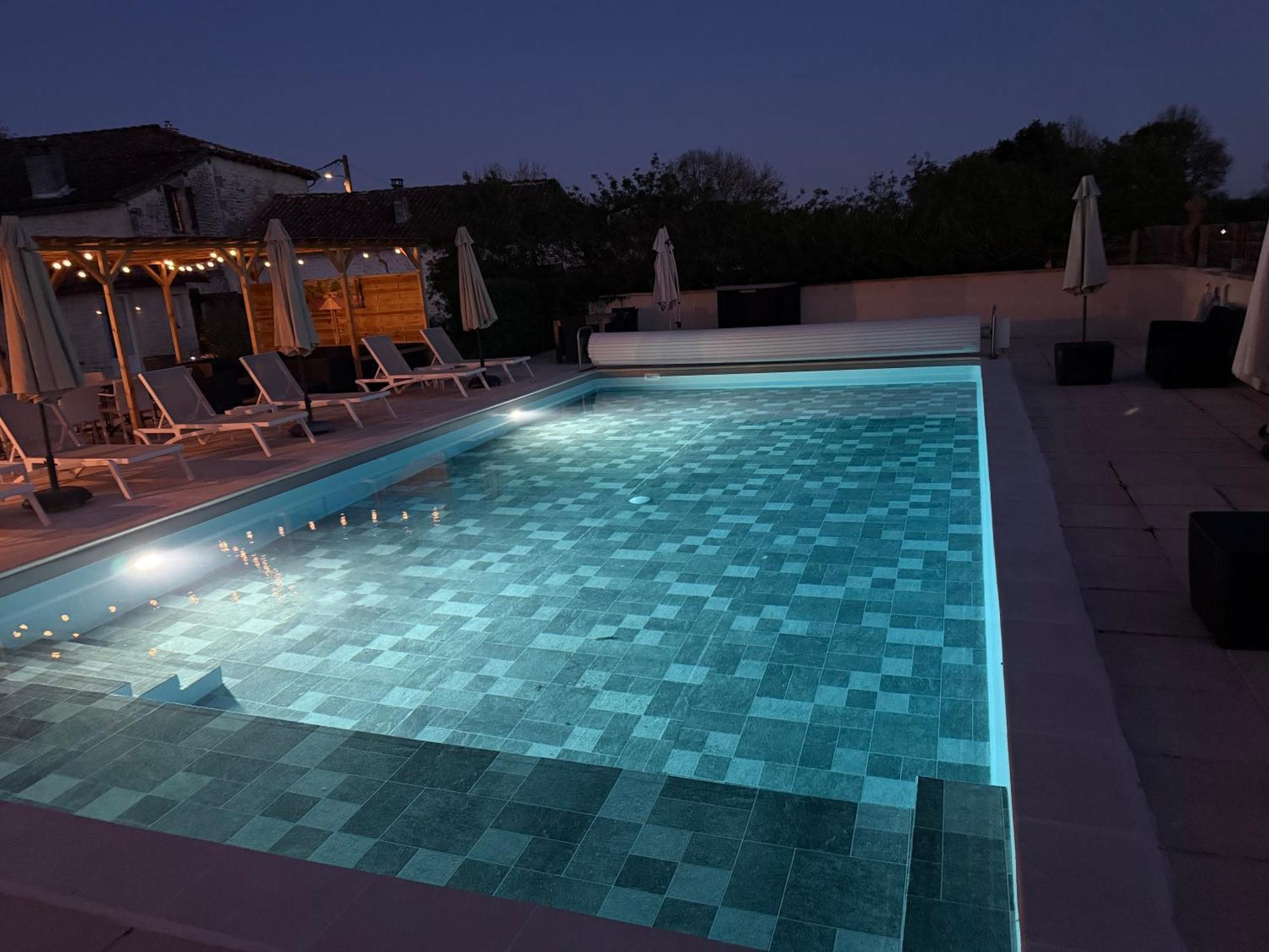 Chambre D'Hotes Naturiste Le Jardin Des Hirondelles Blanzaguet-Saint-Cybard 외부 사진