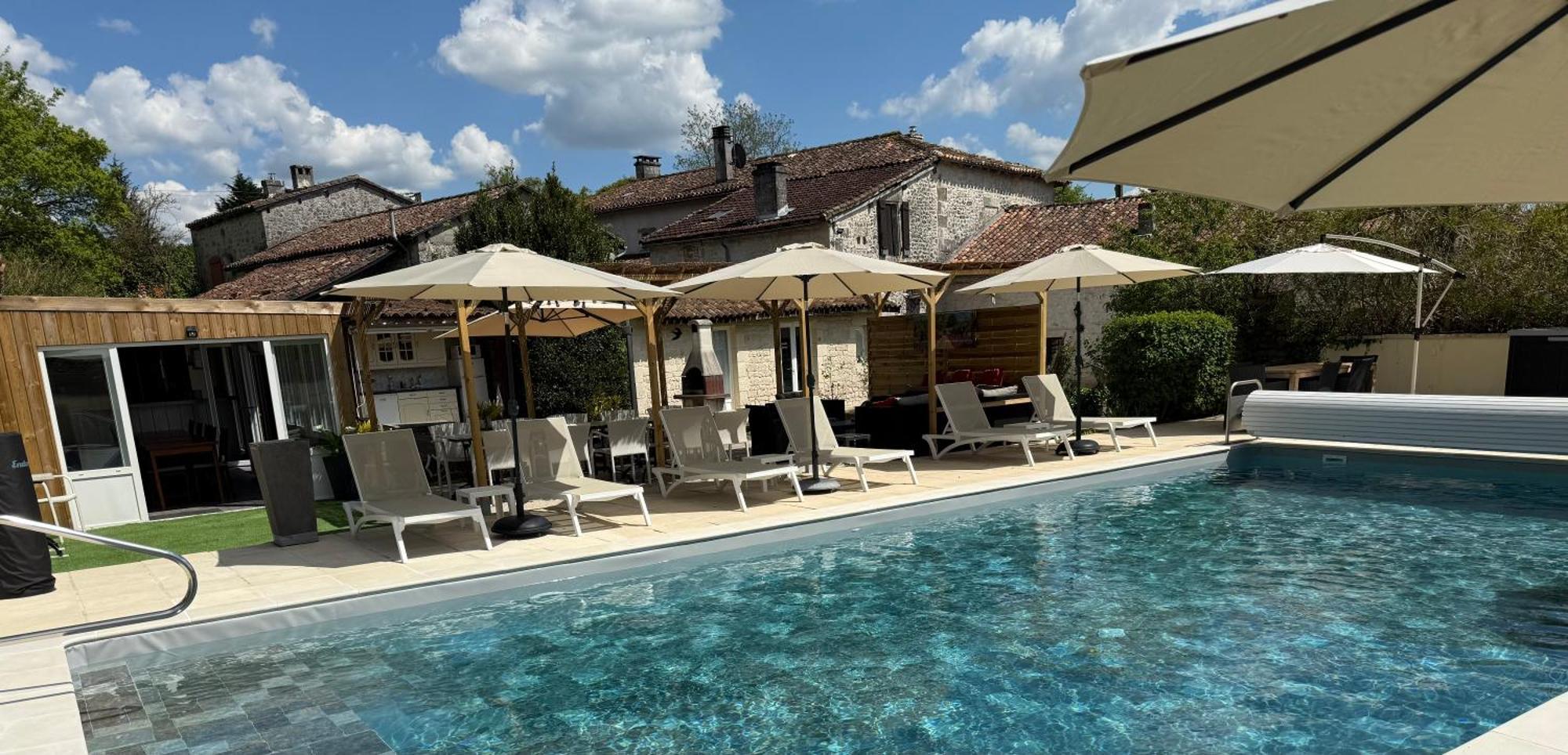 Chambre D'Hotes Naturiste Le Jardin Des Hirondelles Blanzaguet-Saint-Cybard 외부 사진