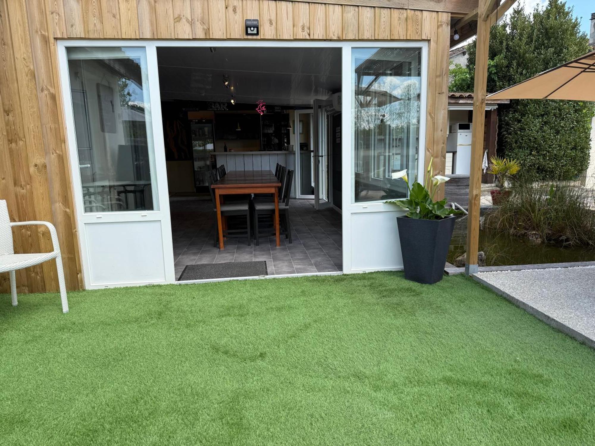 Chambre D'Hotes Naturiste Le Jardin Des Hirondelles Blanzaguet-Saint-Cybard 외부 사진